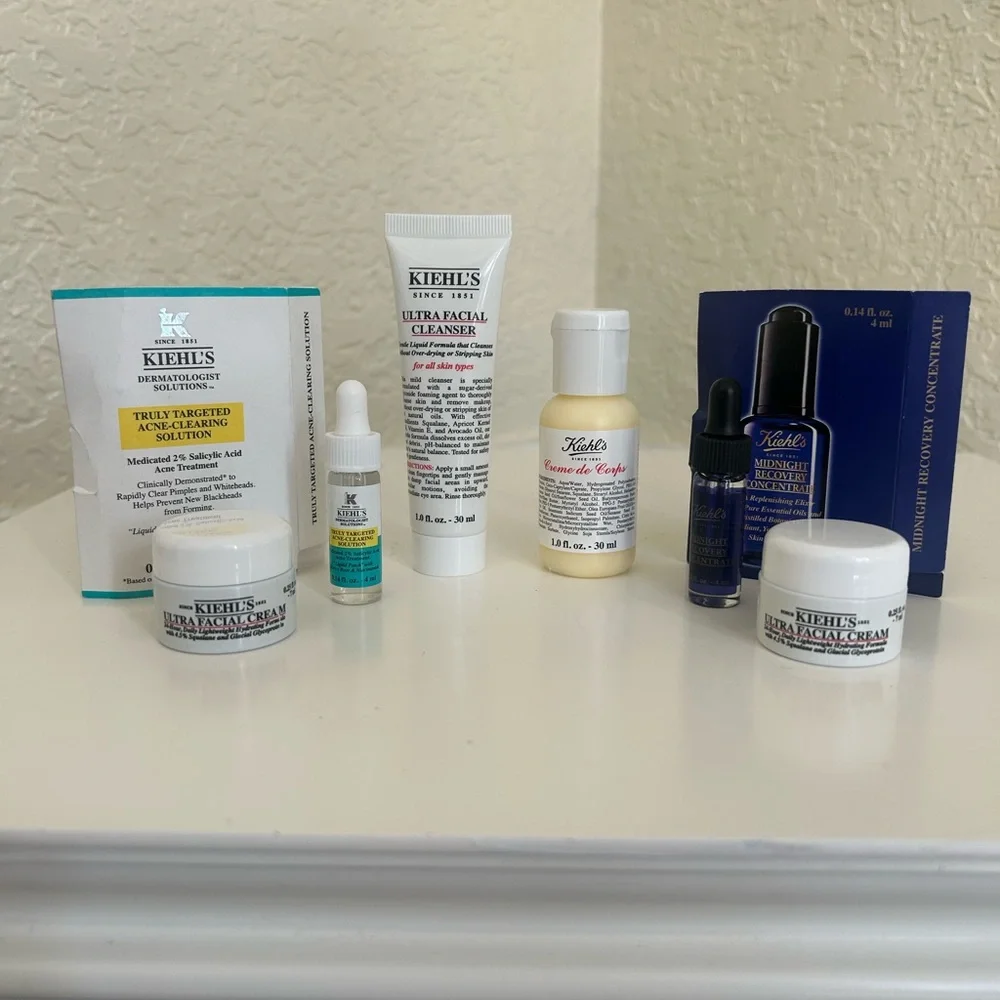 Kiehl's 6 Piece Skincare Collection Acne Cleanser Recovery Ultra Facial Cream